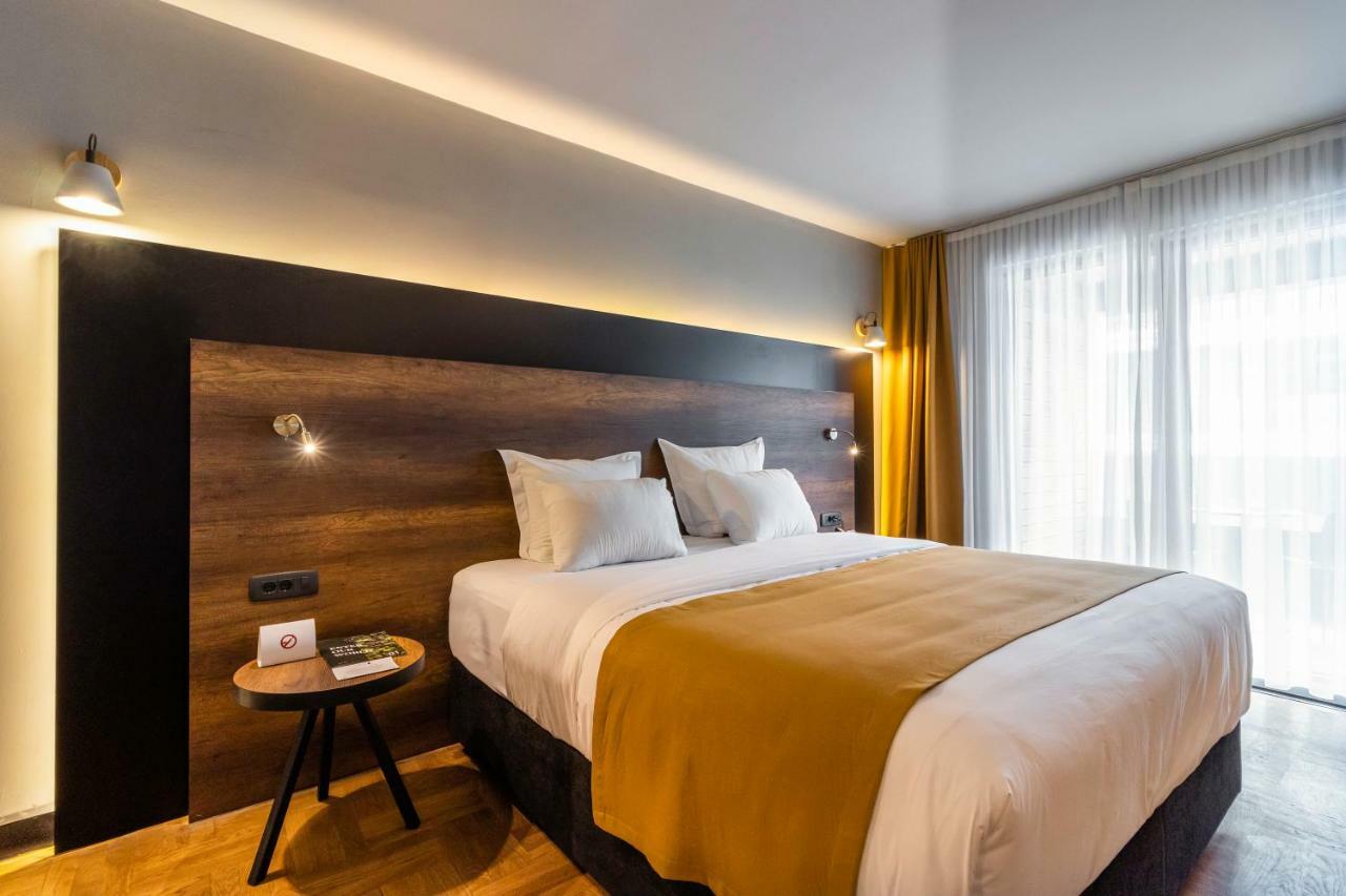 Hotel Next Door Park à Skopje Extérieur photo
